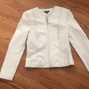 WHITE LEATER SHORT JACKET